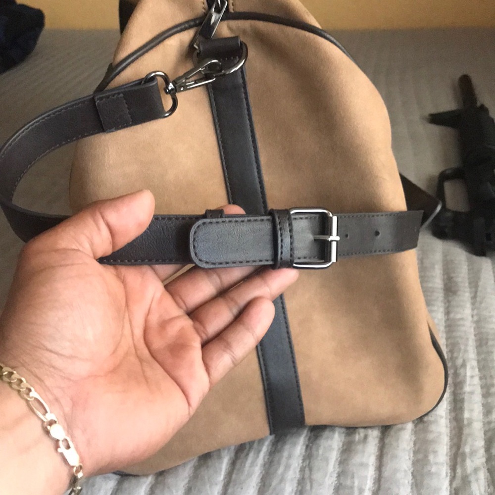 Express Travel Bag - Picture 3 of 3